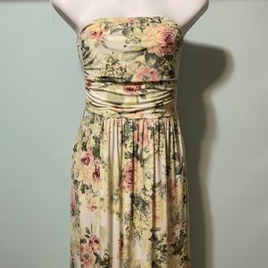 Floral strapless maxi